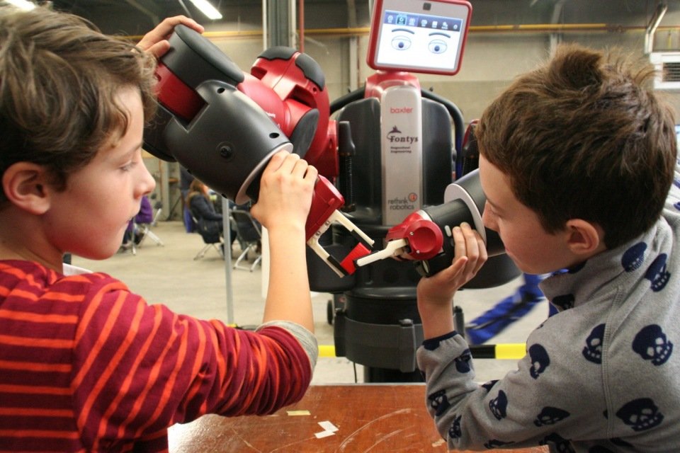 robot(2).jpg